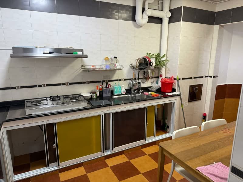 10 Saint George's Road, 10 Saint George's Road, Balestier / Toa Payoh, 3 Bedrooms, 968 sqft, HDB Flat For Sale, by Seah Jian Ling, 60215401 - Kitchen - PropertyGuru.com.sg