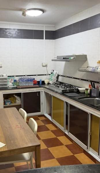 10 Saint George's Road, 10 Saint George's Road, Balestier / Toa Payoh, 3 Bedrooms, 968 sqft, HDB Flat For Sale, by Seah Jian Ling, 60215401 - Kitchen - PropertyGuru.com.sg