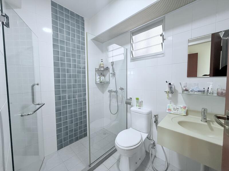 For Rent - 262B Compassvale Street