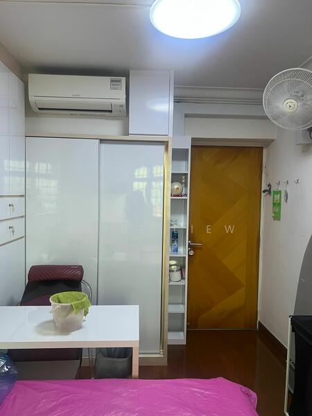 For Rent - 262B Compassvale Street