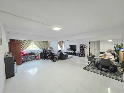 For Sale - 142 Tampines Street 12