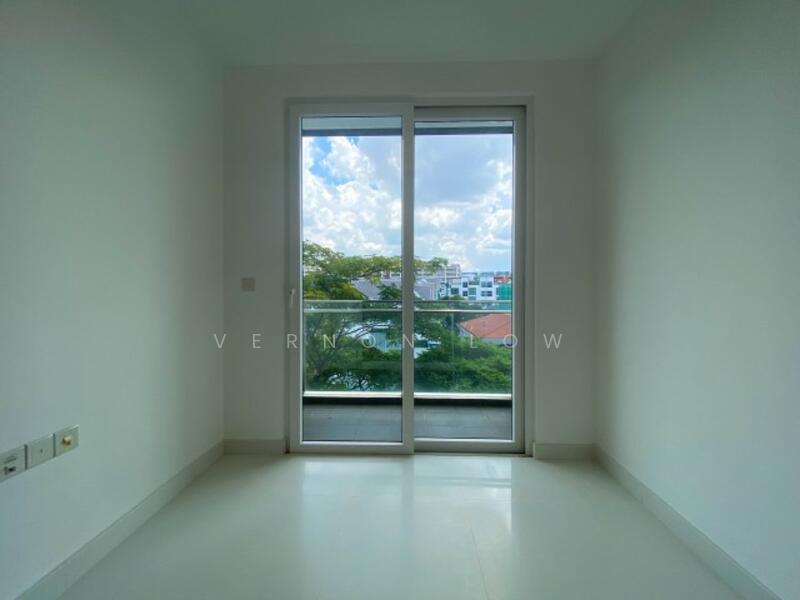 For Sale - Kensington Square