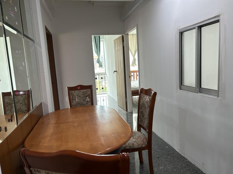St Francis Lodge, 98 Saint Francis Road, Room Rental, 115 sqft, Apartment For Rent, by Elaine Tay, 60215645 - Dining Room - PropertyGuru.com.sg