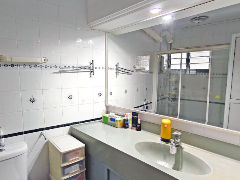 For Sale - 468A Admiralty Drive