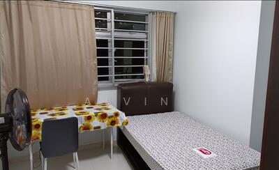 For Rent - 166A Yung Kuang Court