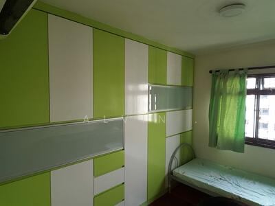 For Rent - 660C Jurong West Street 64