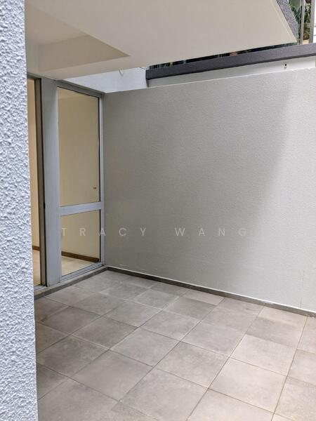 8 @ Mount Sophia Condominium For Sale at S$ 1,700,000 | PropertyGuru Singapore - Balcony