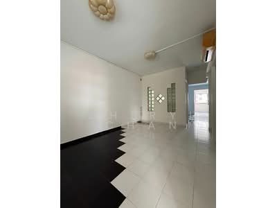 For Sale - 207 Tampines Street 21