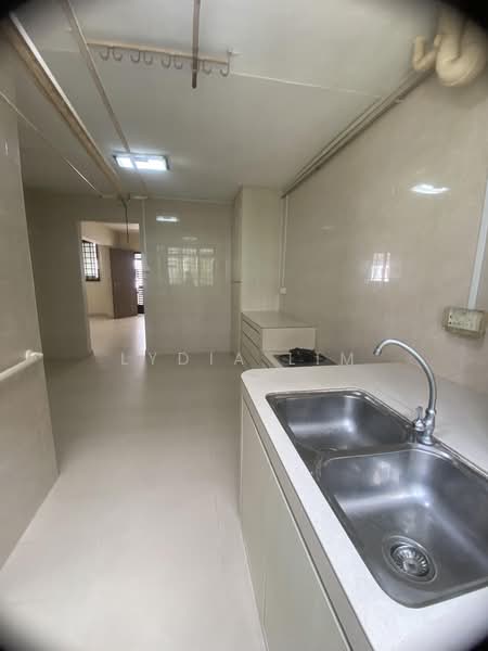 746 Jurong West Street 73, 746 Jurong West Street 73, 3 Bedrooms, 1,119 sqft, HDB Flat For Sale, by Lydia Lim, 60215902 - Kitchen - PropertyGuru.com.sg