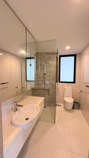 d'Leedon (Former Farrer Court), 13 Leedon Heights, 1 Bedroom, 635 sqft, Condominium For Rent, by Connie Koh, 60215950 - Bathroom - PropertyGuru.com.sg