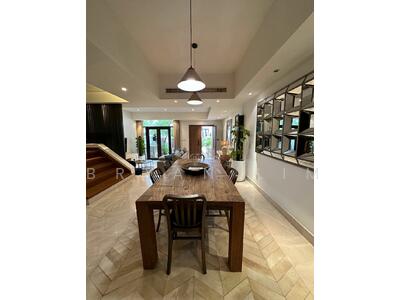 For Rent - Greenwood Avenue