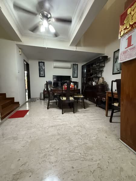Mugliston Garden, , 5 Bedrooms, 3,000 sqft, Terraced House For Sale, by Hong Meiyu, 60215972 - Living Room - PropertyGuru.com.sg