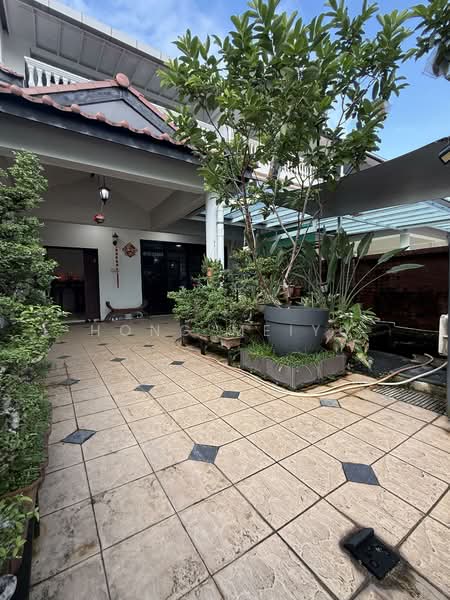 Mugliston Garden, , 5 Bedrooms, 3,200 sqft, Terraced House For Sale, by Hong Meiyu, 60215972 - Exterior - PropertyGuru.com.sg