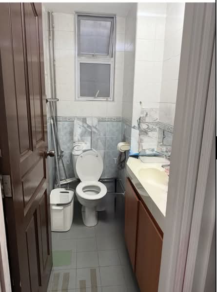 Novena Lodge, 2 Jalan Merlimau, 3 Bedrooms, 947 sqft, Condominium For Sale, by J J Tan, 60215995 - Bathroom - PropertyGuru.com.sg