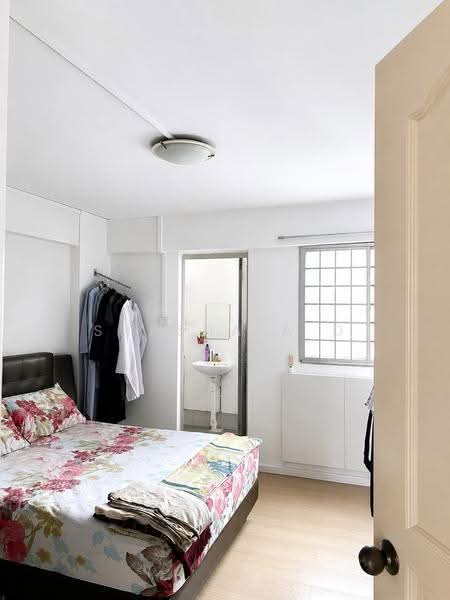 511 Bukit Batok Street 52, 511 Bukit Batok Street 52, Dairy Farm / Bukit Panjang / Choa Chu Kang, 3 Bedrooms, 903 sqft, HDB Flat For Sale, by Shasha A D, 60216099 - Master Bedroom - PropertyGuru.com.sg