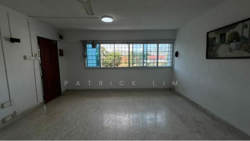 Wide & Spacious unblock view Living Room