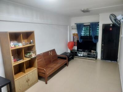 For Rent - 215 Ang Mo Kio Avenue 1