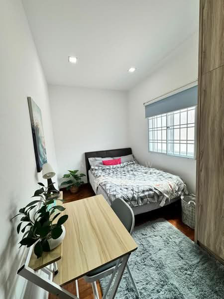 WESTVILLE, 73 WESTWOOD AVENUE, Room Rental, 296 sqft, Semi-Detached House For Rent, by Jay Low, 60216165 - PropertyGuru.com.sg