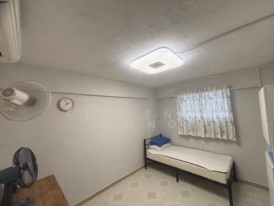 For Rent - 734 Yishun Avenue 5