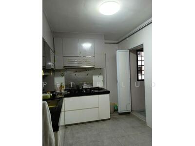 For Rent - 718 Tampines Street 72