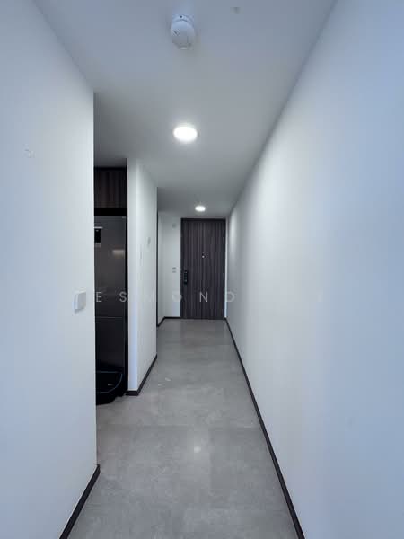 Lentor Modern, 5 Lentor Central, 3 Bedrooms, 990 sqft, Condominium For Rent, by Desmond Lee, 60216222 - Corridor - PropertyGuru.com.sg