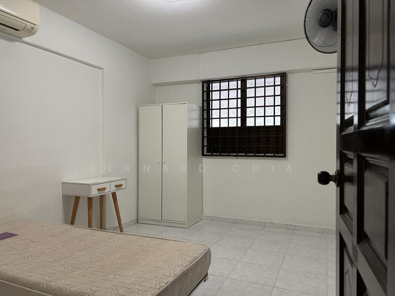 For Rent - 102 Jurong East Street 13