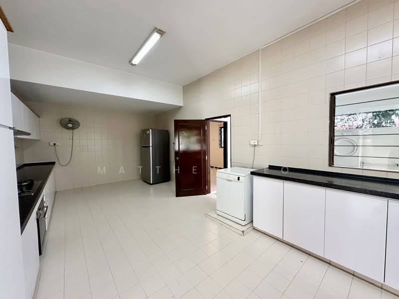 Jalan Lim Tai See / Sixth Avenue, Jalan Lim Tai See, Bukit Timah Road, Sixth Avenue, Holland Road, Farrer Road, 4 Bedrooms, 4,300 sqft, Semi-Detached House For Rent, by Matthew Teo, 60216569 - Kitchen - PropertyGuru.com.sg