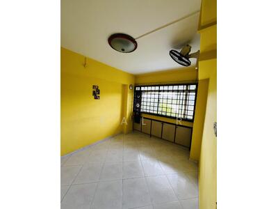 For Rent - 20 Queen's Close