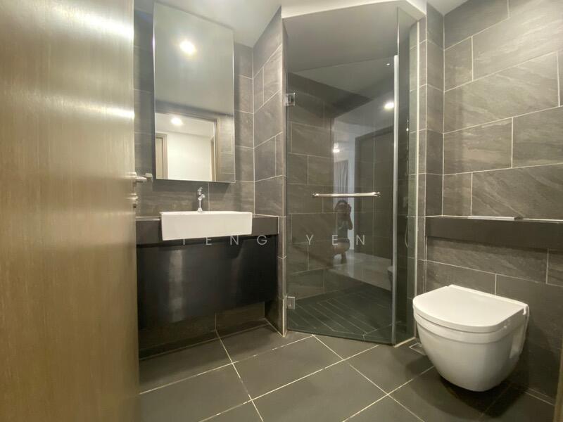 Affinity At Serangoon Condominium For Sale at S$ 1,288,888 | PropertyGuru Singapore - Common Bathroom