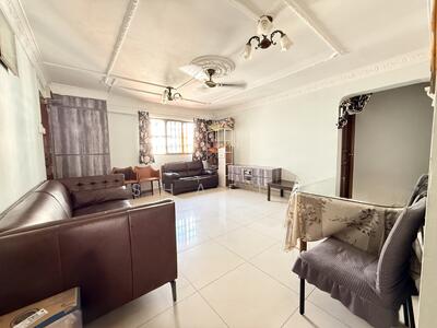 For Sale - 337 Hougang Avenue 7