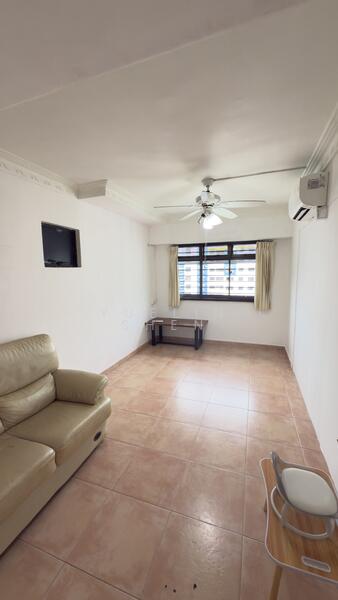 For Sale - 327 Sembawang Crescent