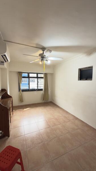 For Sale - 327 Sembawang Crescent