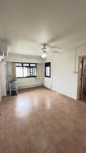 For Sale - 327 Sembawang Crescent