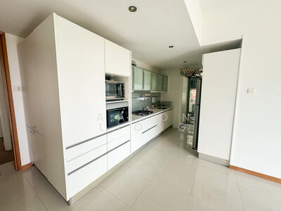 For Rent - Leonie Suites