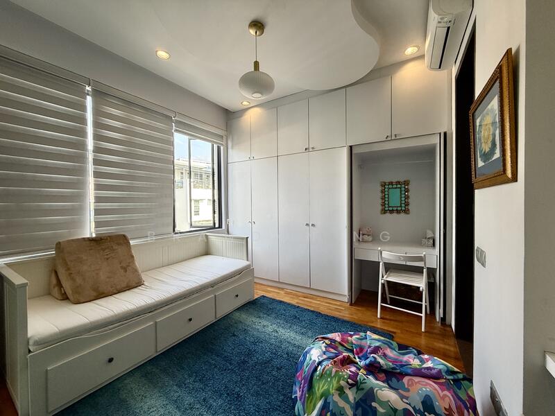 For Sale - ⭐️⭐️LANDED7772 @ RENOVATED CORNER TERR NEAR BEDOK MALL