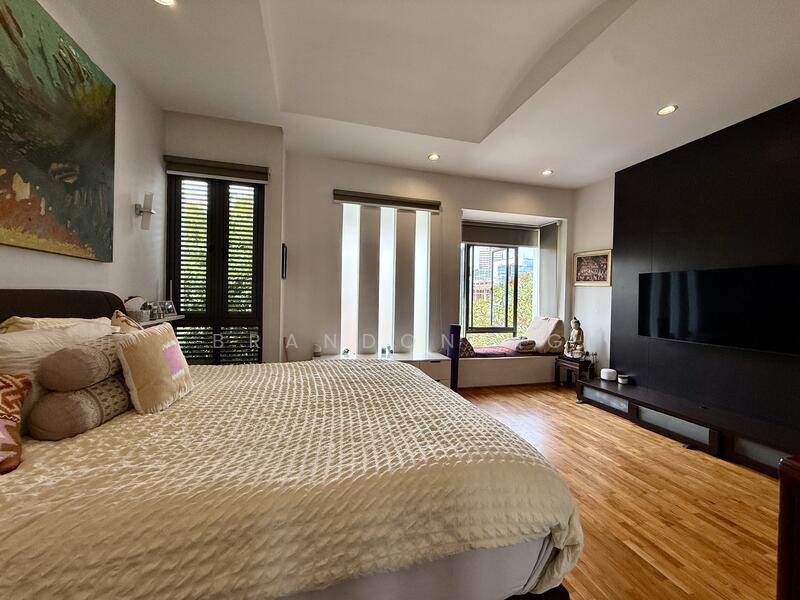 For Sale - ⭐️⭐️LANDED7772 @ RENOVATED CORNER TERR NEAR BEDOK MALL