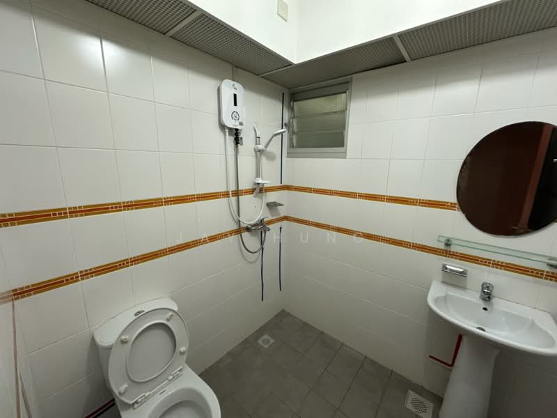 28 Ghim Moh Link, 28 Ghim Moh Link, Room Rental, 150 sqft, HDB Flat For Rent, by Jay Hung, 60216988 - Bathroom - PropertyGuru.com.sg