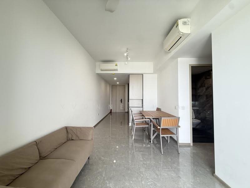 Sengkang Grand Residences, 76 Compassvale Bow, Hougang / Punggol / Sengkang, 2 Bedrooms, 678 sqft, Condominium For Sale, by Yvonne Chua, 60217243 - Living Room - PropertyGuru.com.sg