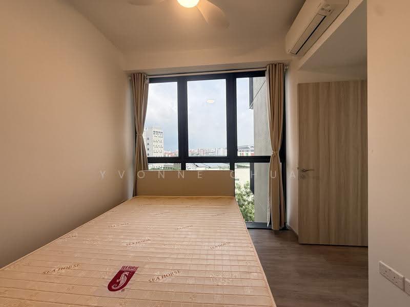 Sengkang Grand Residences, 76 Compassvale Bow, Hougang / Punggol / Sengkang, 2 Bedrooms, 678 sqft, Condominium For Sale, by Yvonne Chua, 60217243 - Bedroom - PropertyGuru.com.sg