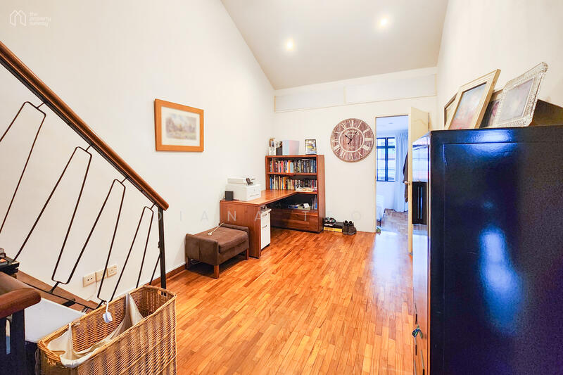 Common family area level 2