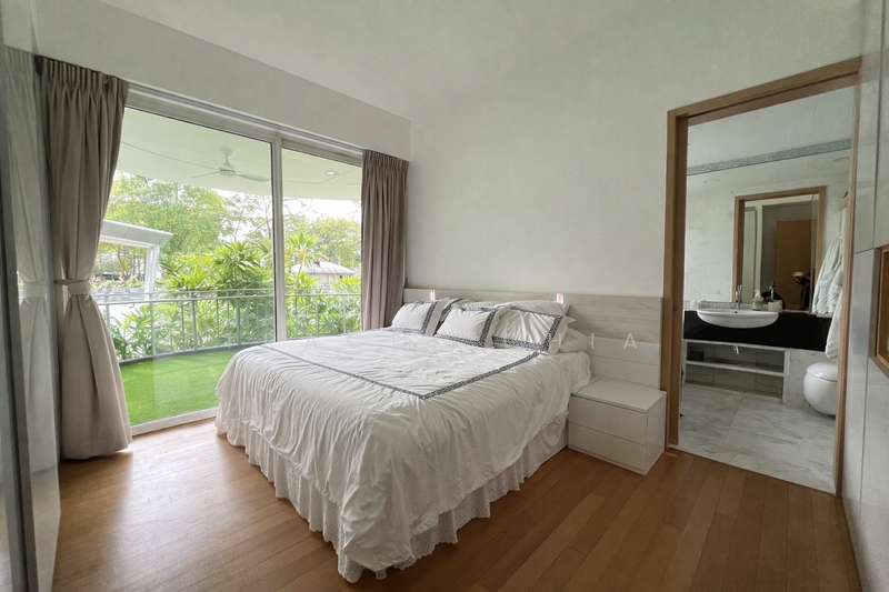 Turquoise Condominium For Sale at S$ 3,500,000 | PropertyGuru Singapore - Master Bedroom