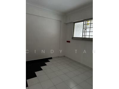 For Sale - 207 Tampines Street 21