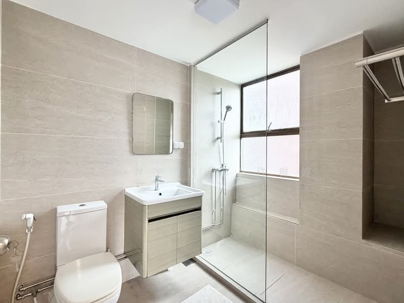 Cavenagh Court, 151 Cavenagh Road, 3 Bedrooms, 1,819 sqft, Apartment For Rent, by Jenny Hui 许群婷, 60217370 - Master Bathroom - PropertyGuru.com.sg