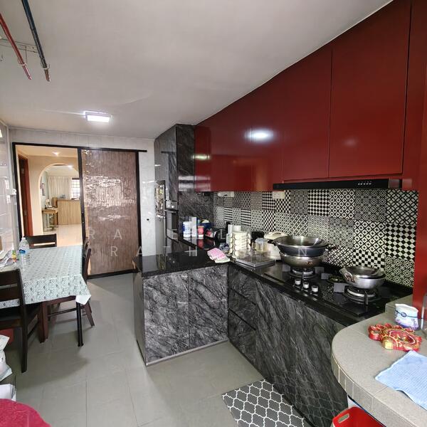 For Rent - 221 Serangoon Avenue 4