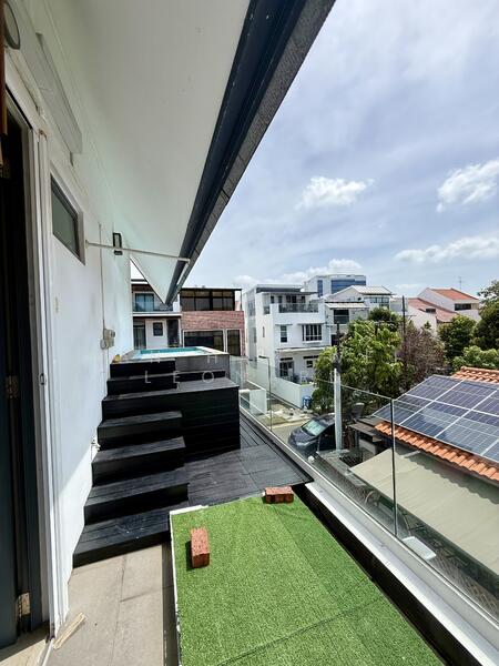 Jacuzzi Outside Master Bedroom