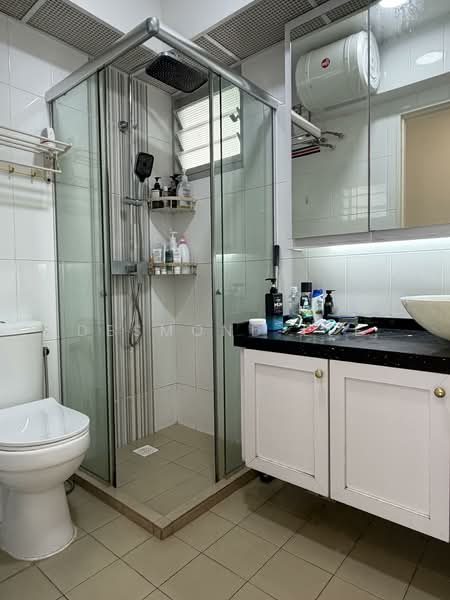 119A Canberra Crescent, 119A Canberra Crescent, 3 Bedrooms, 1,001 sqft, HDB Flat For Sale, by Desmond Lee, 60217503 - Common Bathroom - PropertyGuru.com.sg