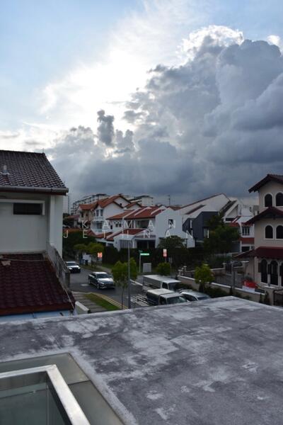 Landed with 6 bedroom 6 attached toilet for rent semi-d with parking, Jalan ismail, 6 Bedrooms, 4,000 sqft, Semi-Detached House For Rent, by Kamani Jethnani, 60217618 - View - PropertyGuru.com.sg