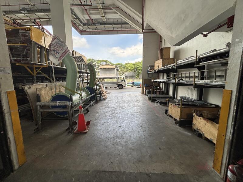 Various B2 Heavy Industrial Units for Sale @ Loyang, , 3,940 sqft, Factory / Workshop (B2) For Sale, by Fuan Freddie, 60217631 - Corridor - CommercialGuru.com.sg