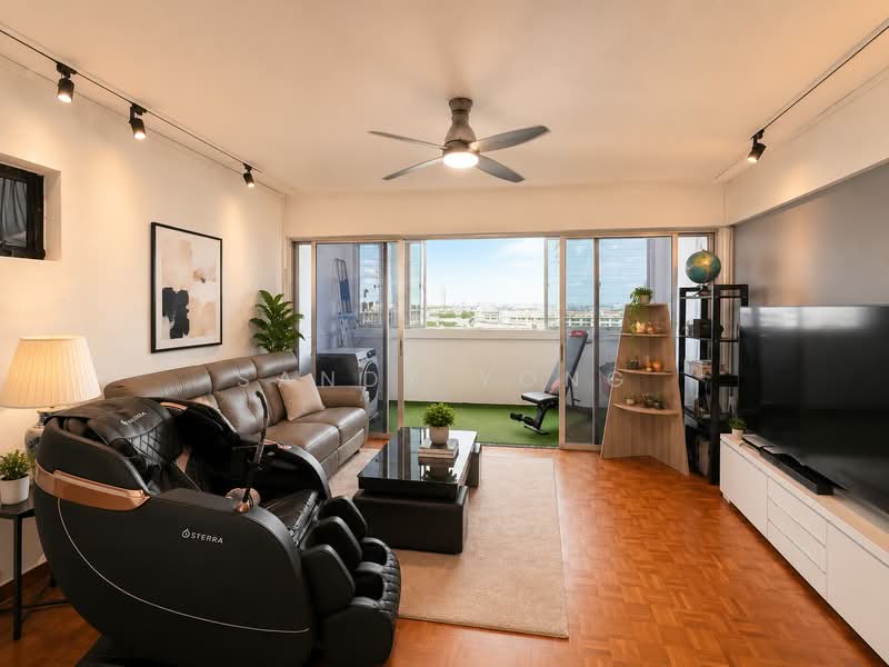 130 Bedok Reservoir Road, 130 Bedok Reservoir Road, 3 Bedrooms, 1,625 sqft, HDB Flat For Sale, by Sandy Yong, 60217648 - Living Room - PropertyGuru.com.sg