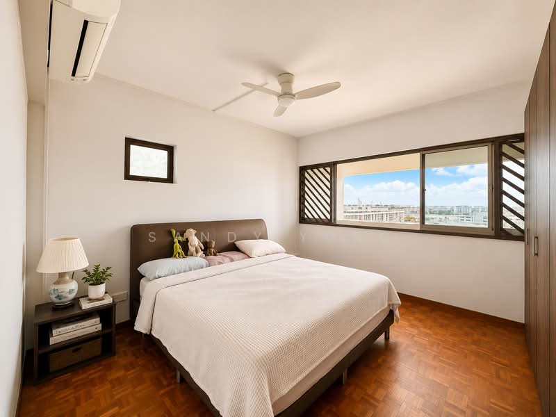 130 Bedok Reservoir Road, 130 Bedok Reservoir Road, 3 Bedrooms, 1,625 sqft, HDB Flat For Sale, by Sandy Yong, 60217648 - Master Bedroom - PropertyGuru.com.sg